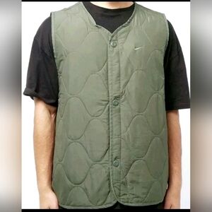 Nike Men's Green Quilted Vest